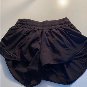 Lululemon black hotty hot shorts